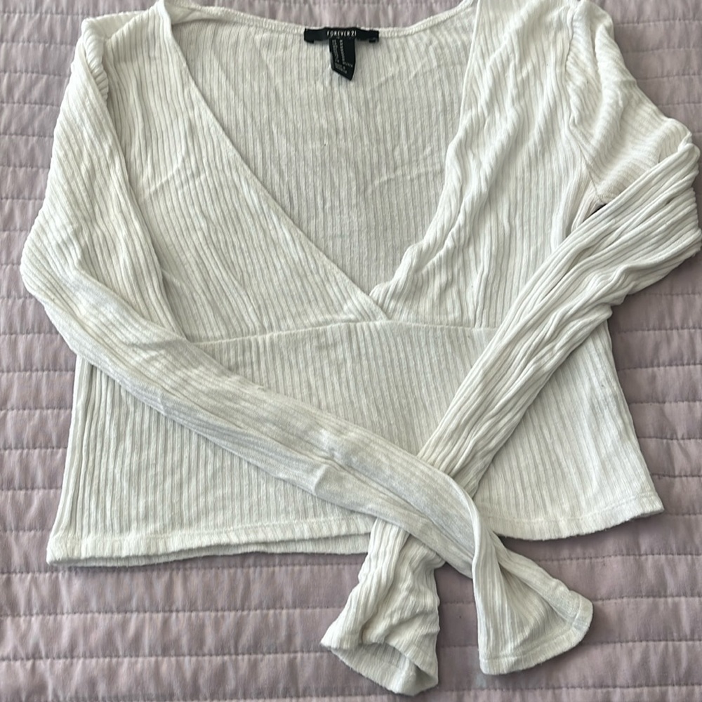Long sleeve crop top